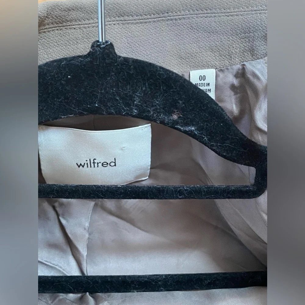 Aritzia Wilfred New Generation Blazer - Picture 7 of 8